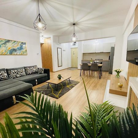 Royal Moonlight Apartment Mamaia Exterior foto