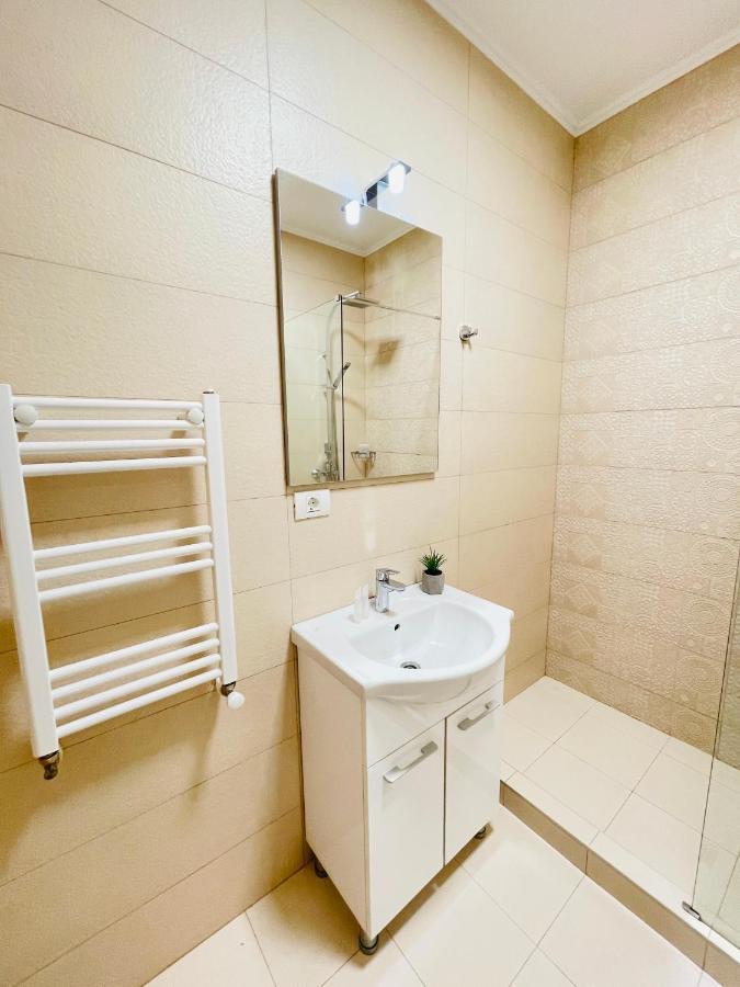 Royal Moonlight Apartment Mamaia Exterior foto