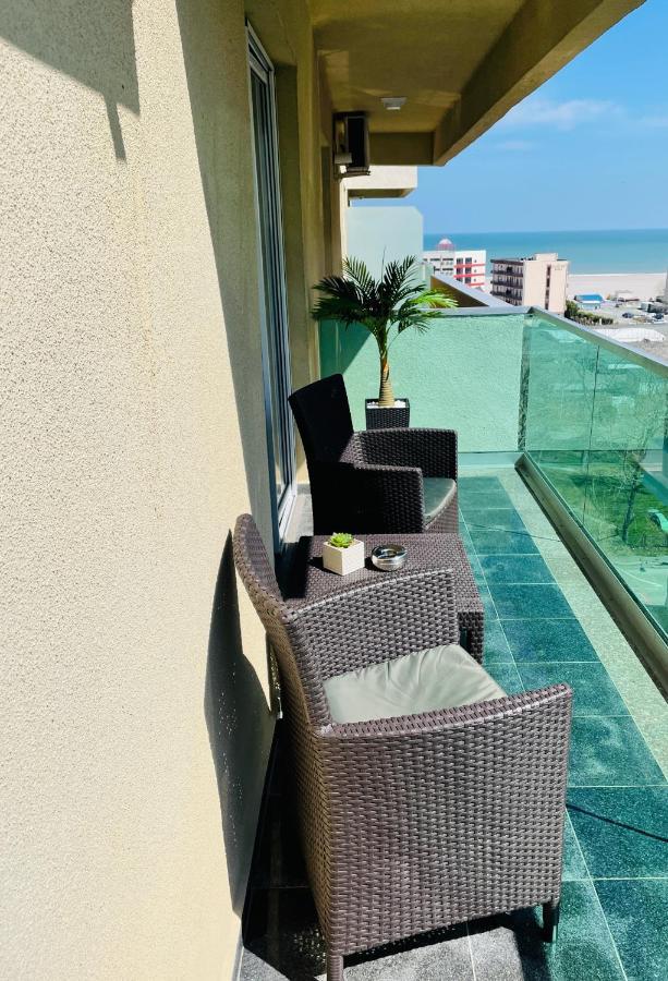 Royal Moonlight Apartment Mamaia Exterior foto